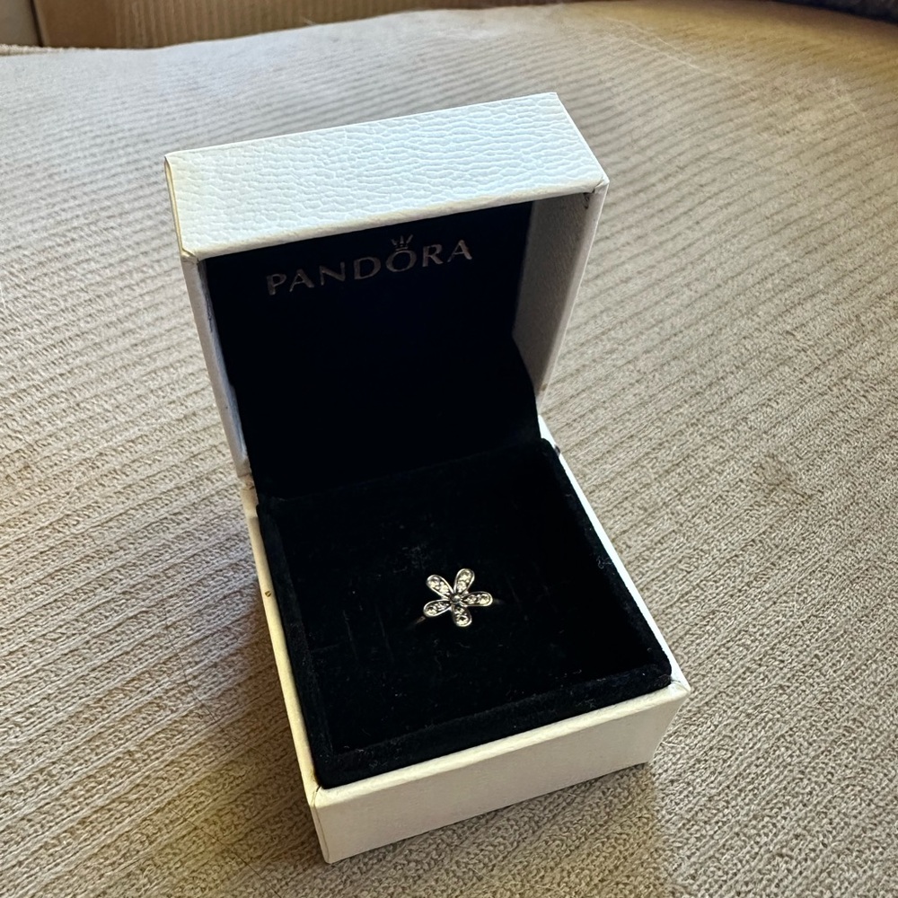 Pandora Flower Ring Silver